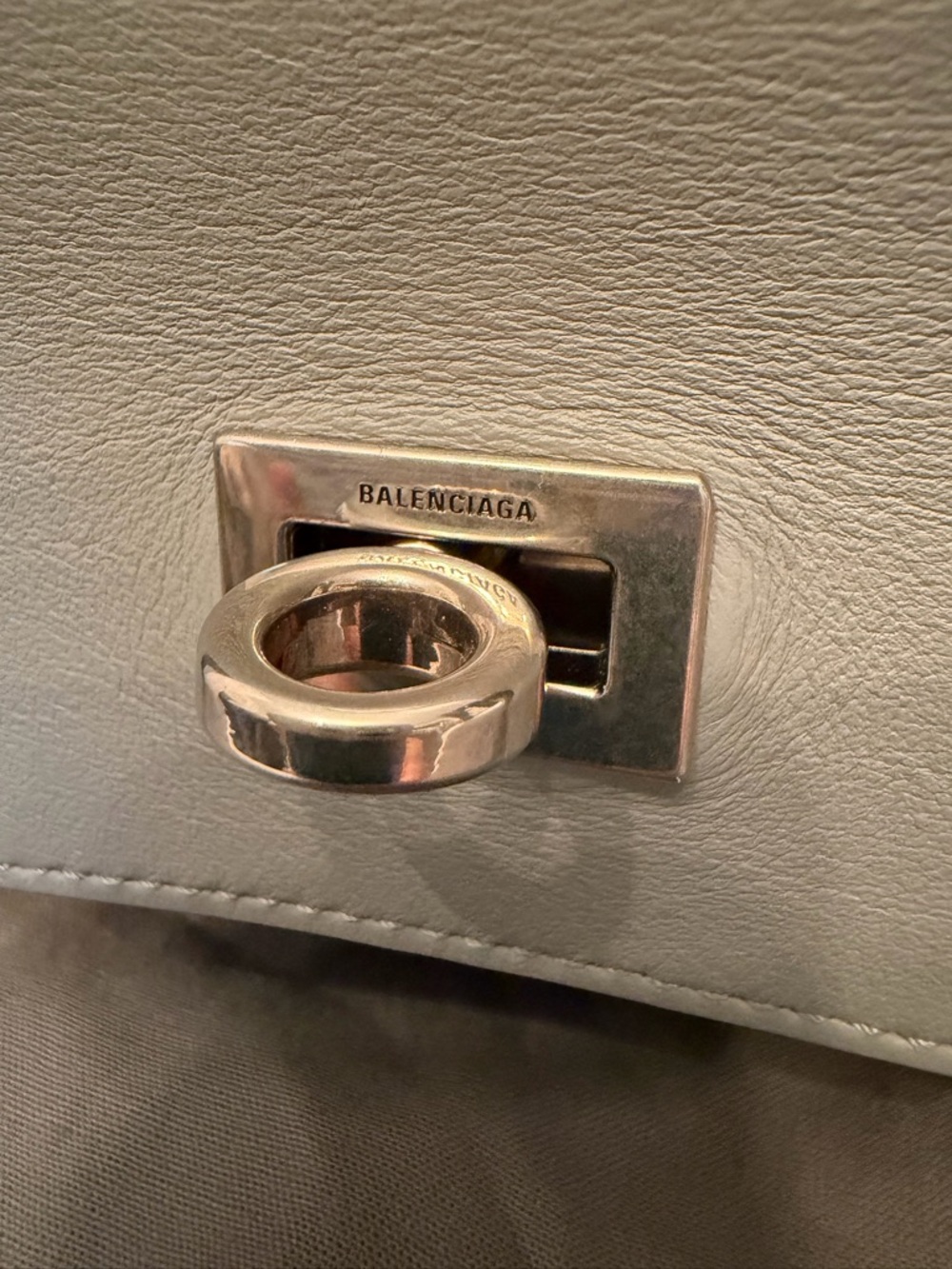 Balenciaga BEL AIR CARRY ALL BAG SMALL IN CLOUD GREY - Picture 4 of 16